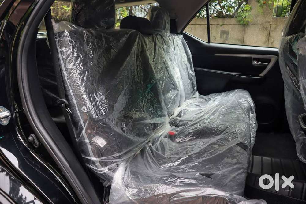 Toyota Fortuner 4x2 At 2.7 Petrol, 2025, Petrol