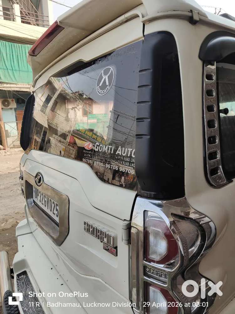 Mahindra Scorpio S4+ Gadi Me Sab Kuch Sahi Hai .