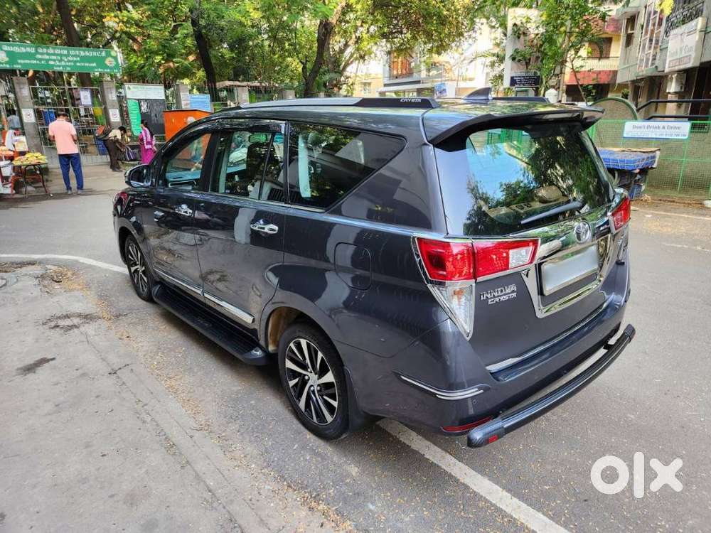 Toyota Innova Crysta