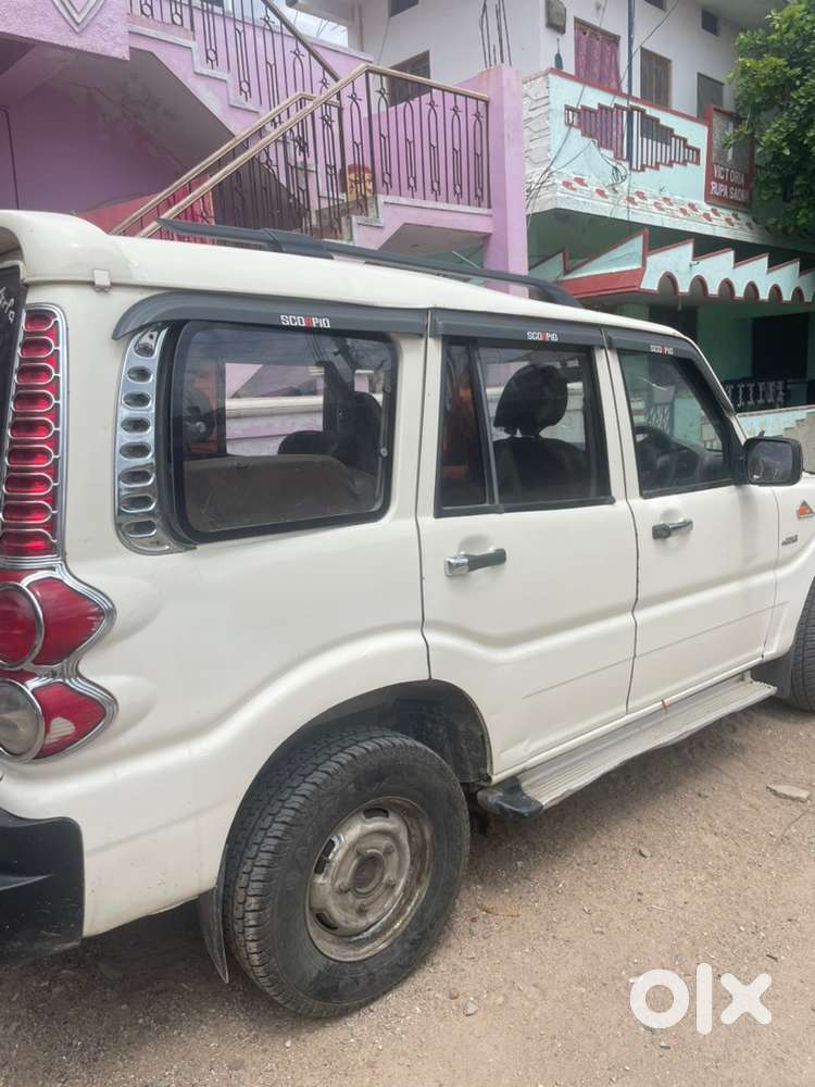 Mahindra Scorpio Diesel Automatic 2012