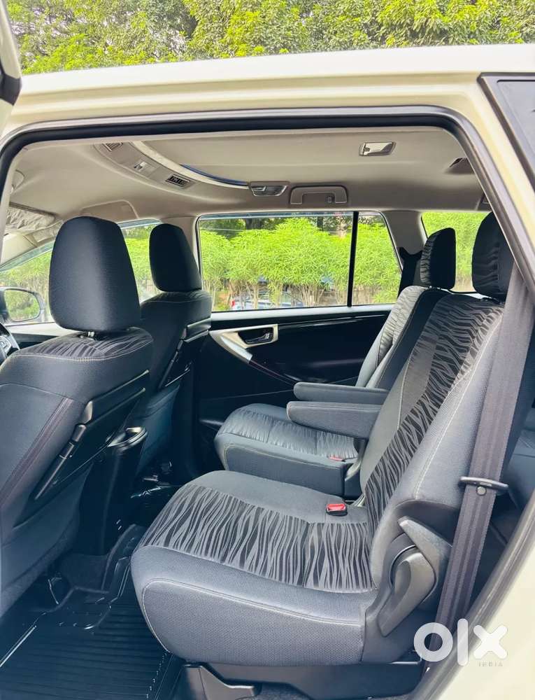 Toyota Innova Crysta [2020-ongoing] 2.4 Vx 7 Str, 2017, Diesel