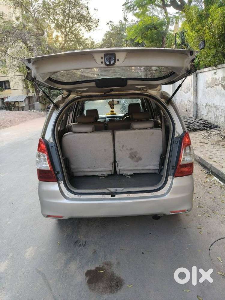 Toyota Innova 2.5 V 8 Str, 2013, Diesel