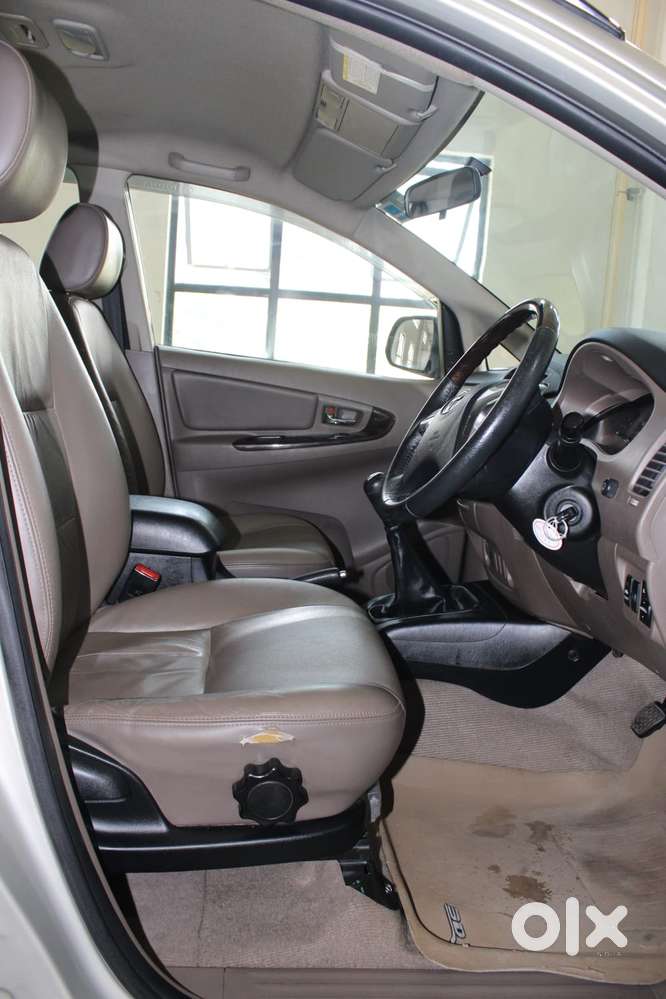 Toyota Innova 2.5 Z Diesel 7 Seater, 2015, Diesel