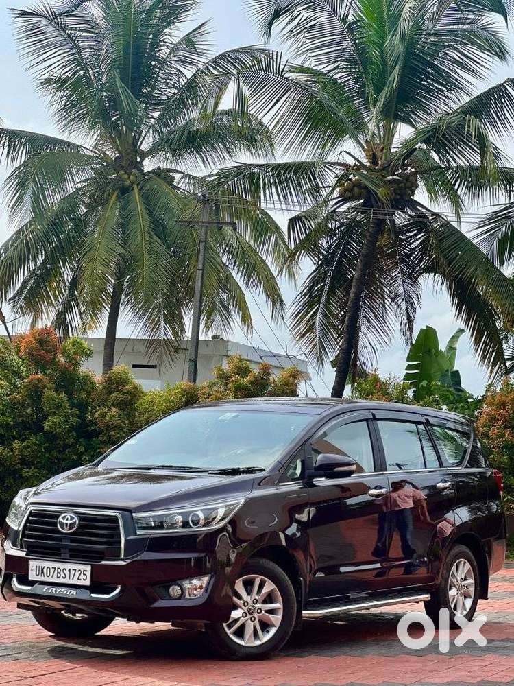 Toyota Innova Crysta 2.4 V 7 Str, 2016, Diesel