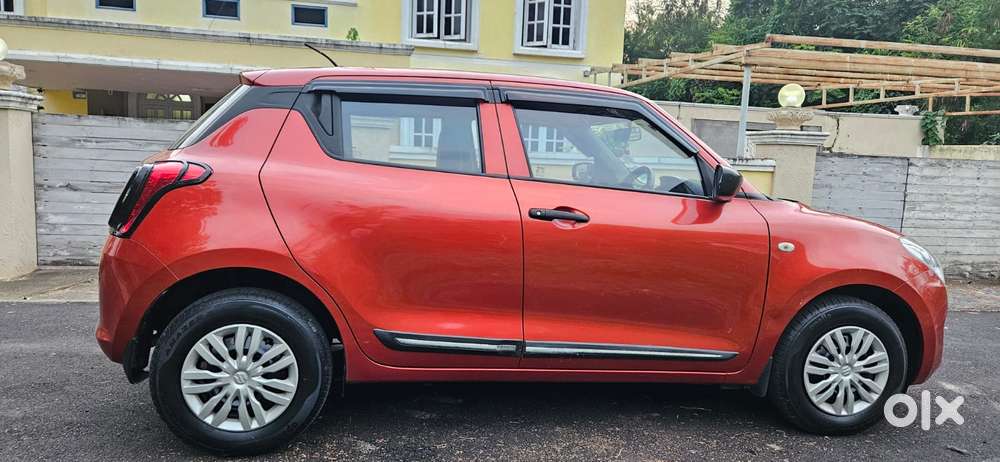 Maruti Suzuki Swift Lxi Optional-o, 2019, Petrol