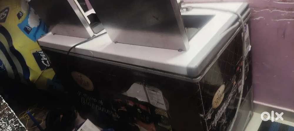 western freezer 300 ltr