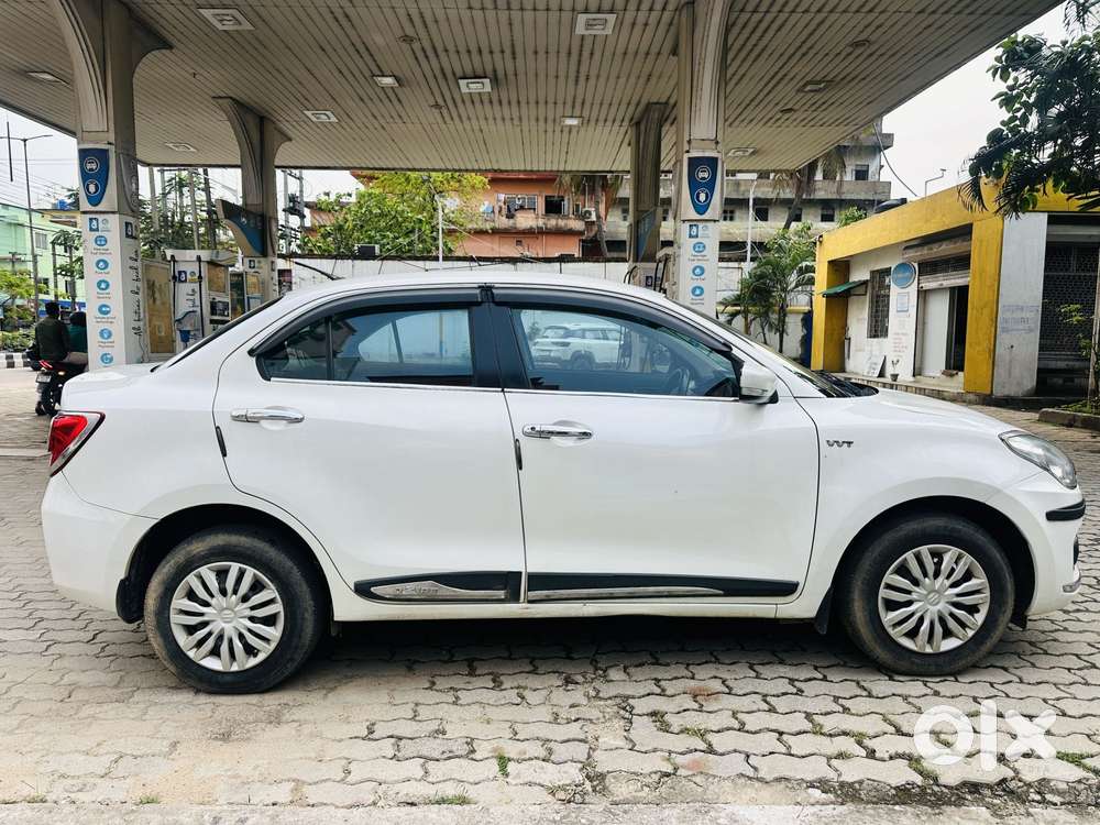 Maruti Suzuki Swift Dzire 1.2 Vxi Bsiv, 2017, Petrol