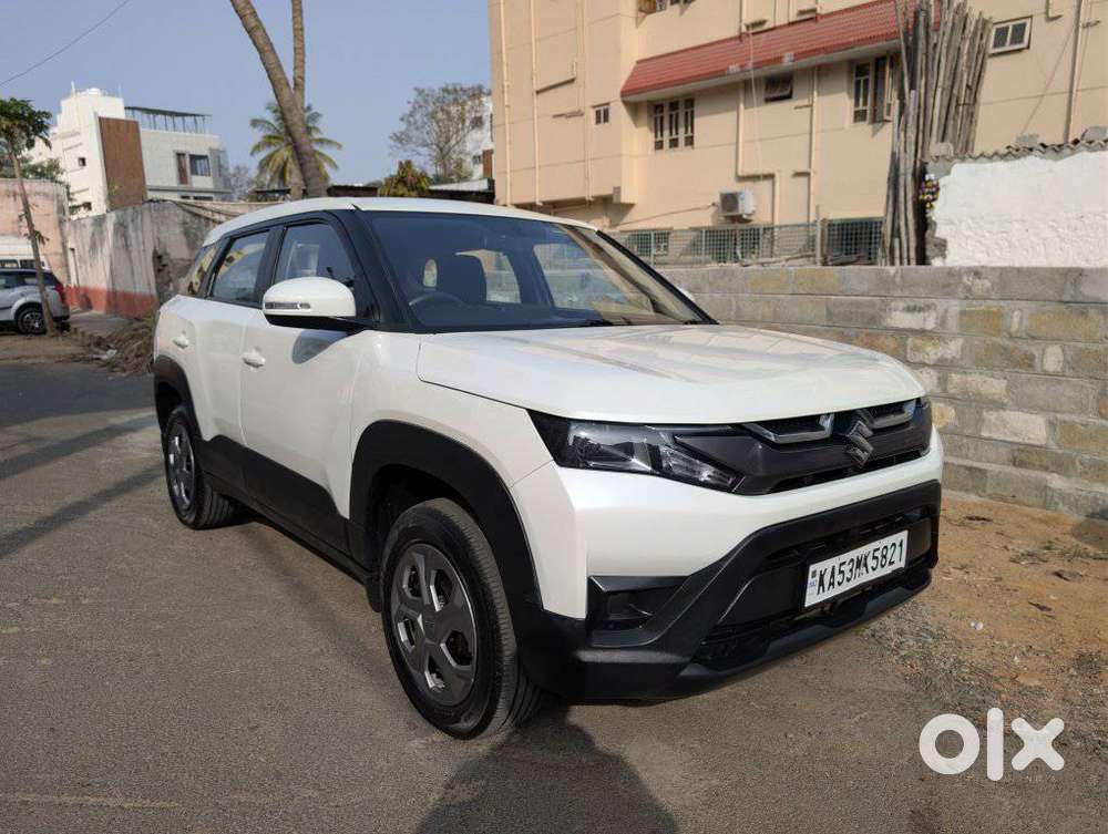 Maruti Suzuki Brezza 1.5 Vxi Smart Hybrid, 2023, Petrol