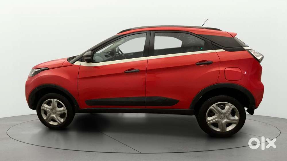 Tata Nexon 1.5 Revotorq Xma Amt, 2021, Petrol