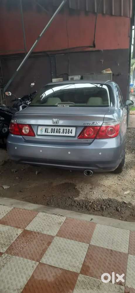 Honda City Zx 2005 Petrol Well Maintained