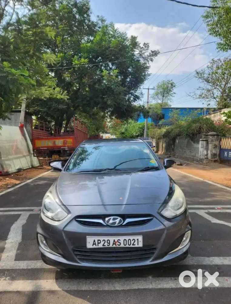 Hyundai Verna 2012 Petrol 97000 Km Driven