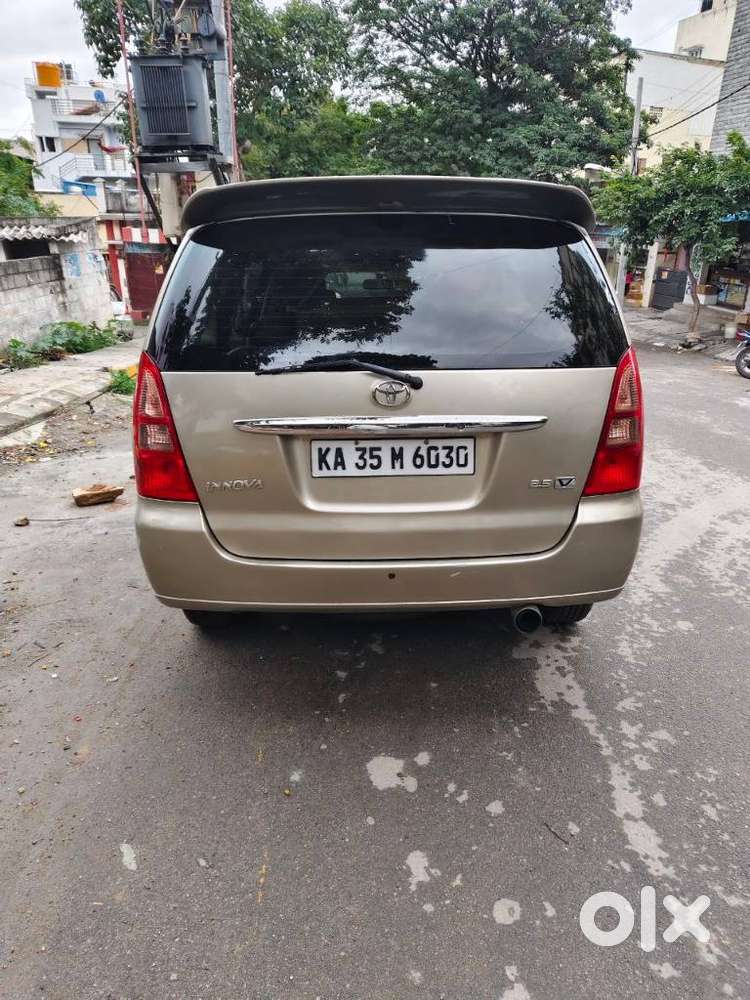 Toyota Innova 2.5 Ev Ps 8 Str Bs-iii, 2008, Diesel