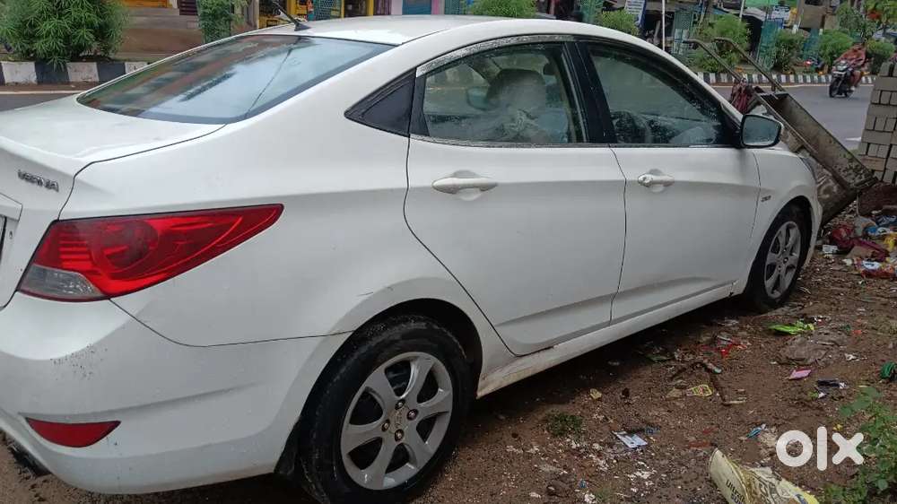 Hyundai Verna 2013 Diesel Manual