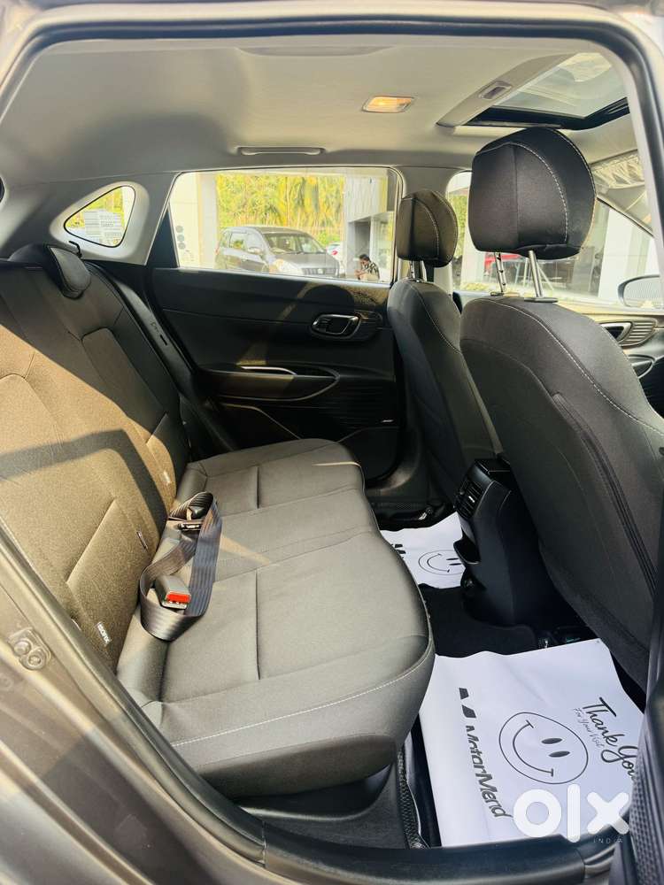 Hyundai New I20 1.2 Asta Mt, 2022, Petrol