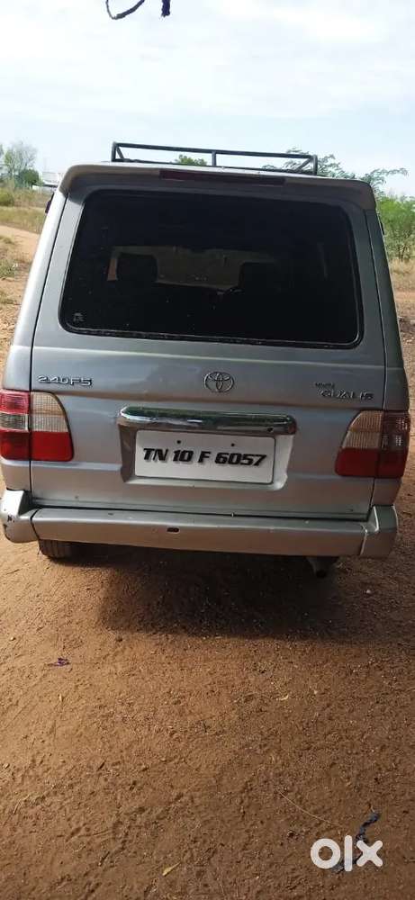 Toyota Qualis 2003 Diesel 300000 Km Driven