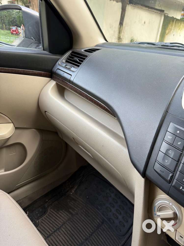 Maruti Suzuki Swift Dzire Vxi Optional, 2012, Petrol