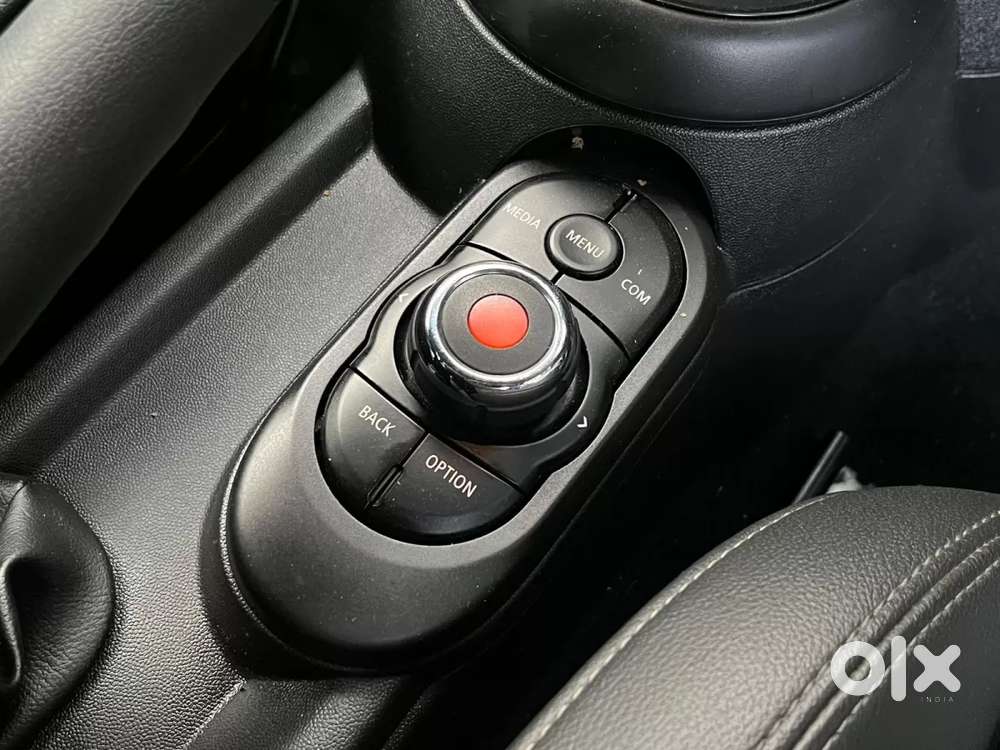 Mini Cooper Convertible, 2018, Petrol