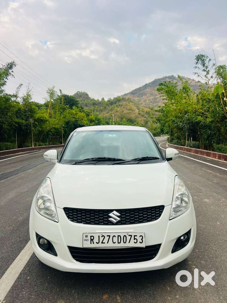 Maruti Suzuki Swift Vxi + Manual, 2011, Petrol