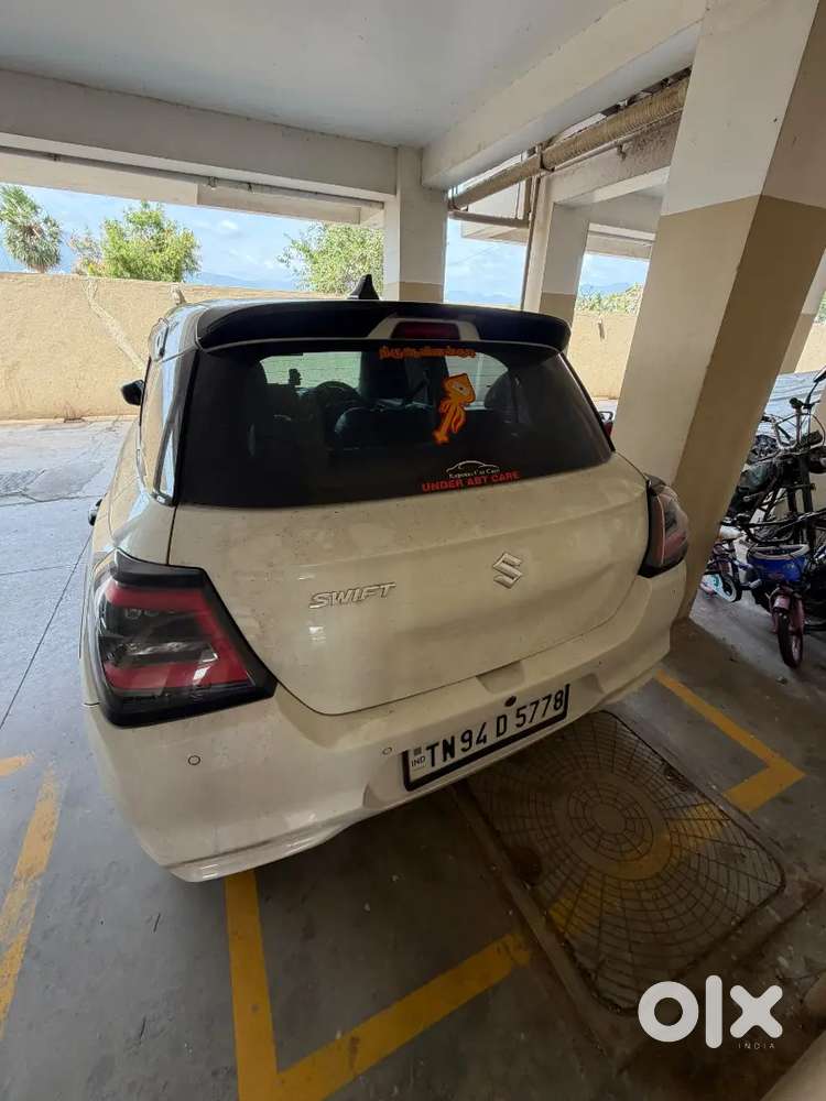 Maruti Suzuki Swift Petrol 2024