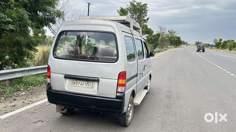 Maruti Suzuki Versa Dx1 8 Seater, 2008, Petrol