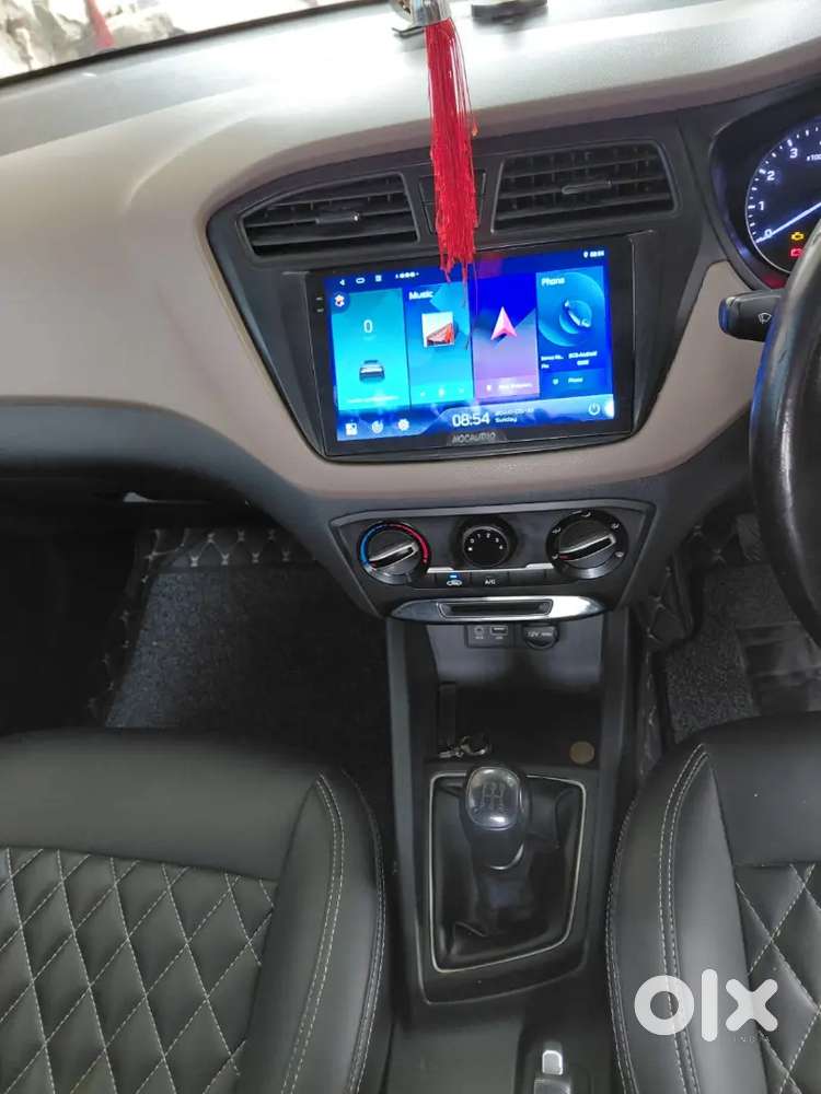 Hyundai I20 Executive 54415 Km Runing Showroom Car