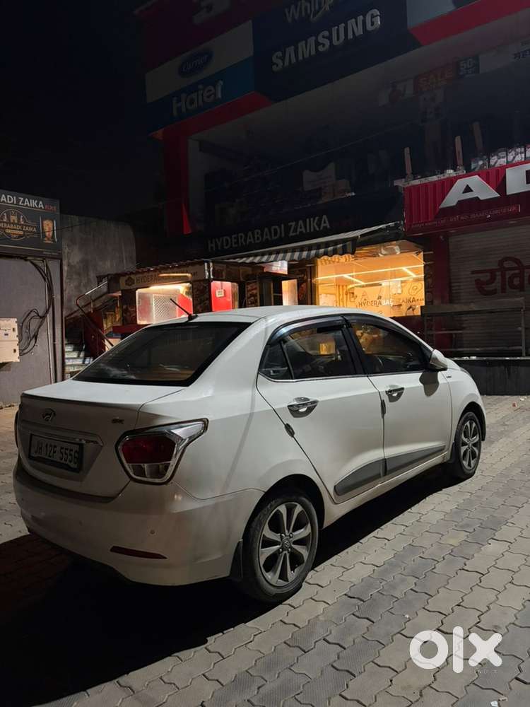 Hyundai Xcent 2015 Km Driven