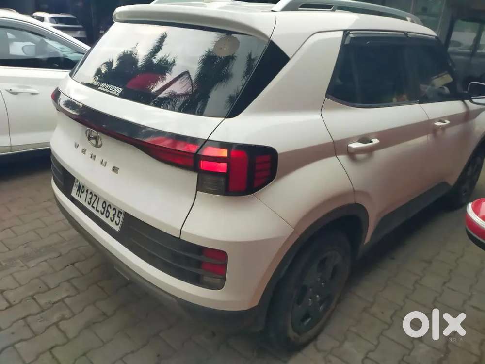 Hyundai New Venue Diesel 2024 Manual