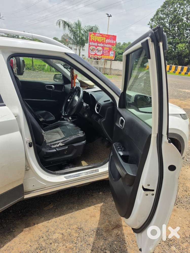 Hyundai Venue Diesel 2020