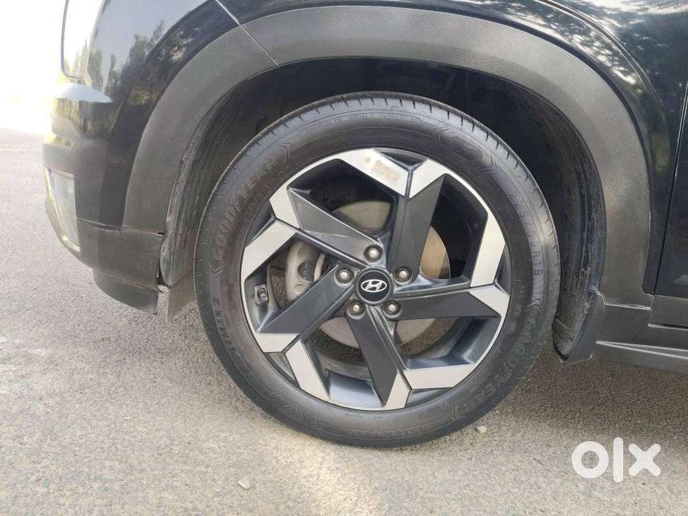 Hyundai Alcazar 2.0 Signature (o) Petrol At 6 Str, 2021, Petrol