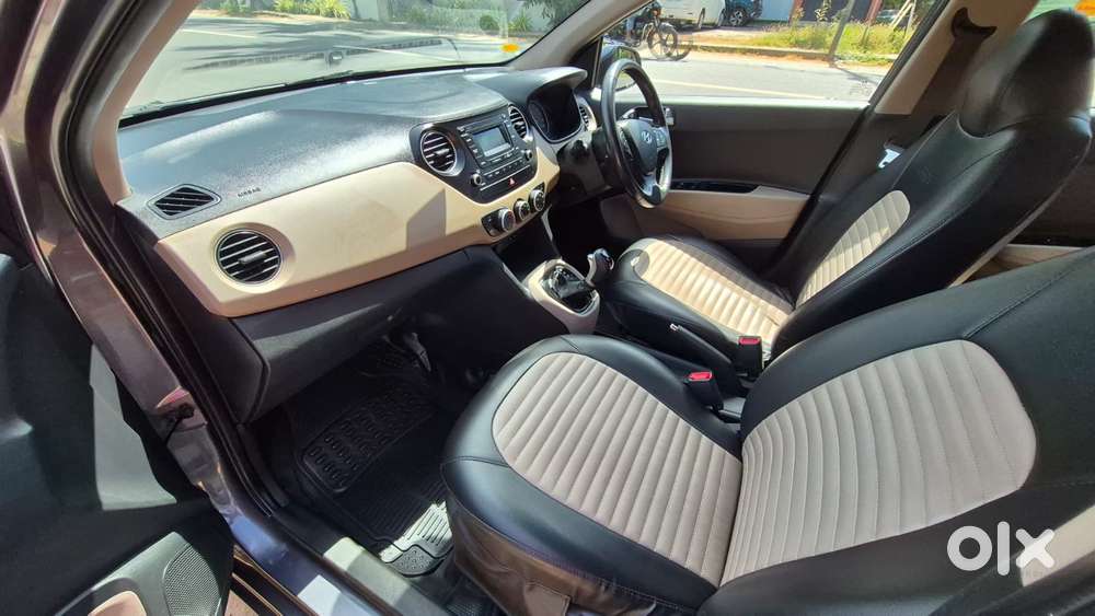 Hyundai Grand I10 Asta Option, 2016, Petrol