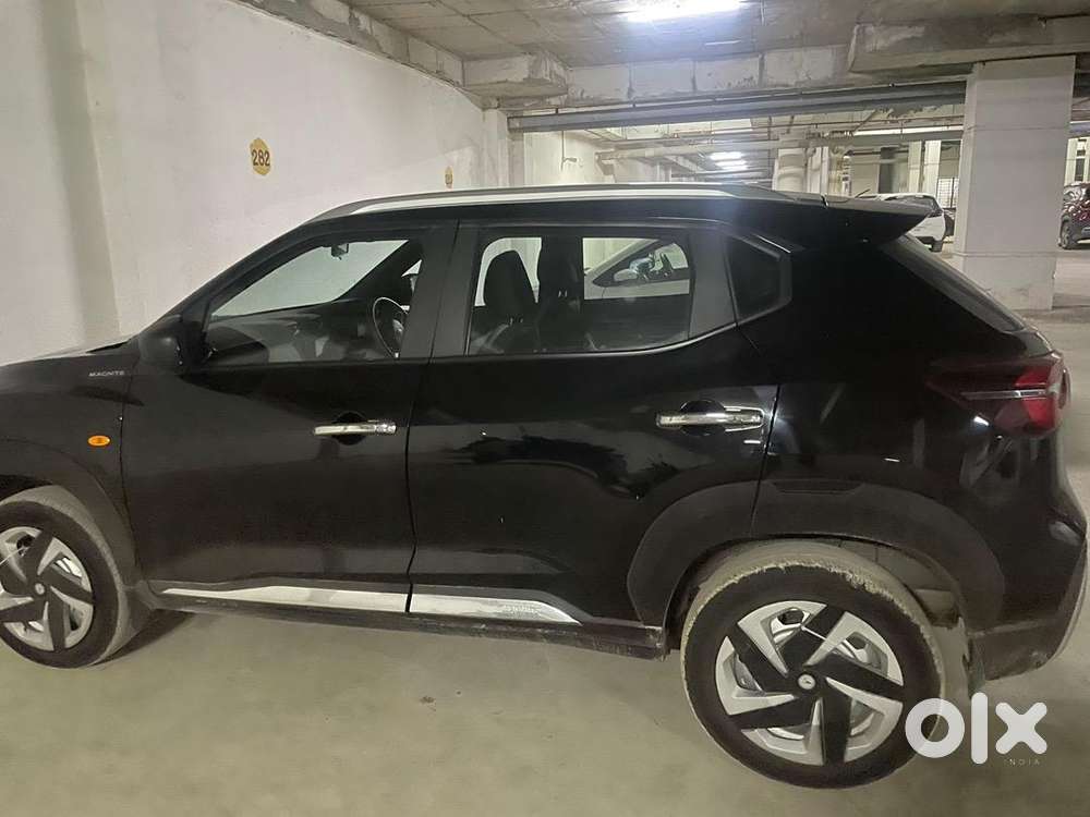Nissan Magnite 2024 Petrol Well Maintained