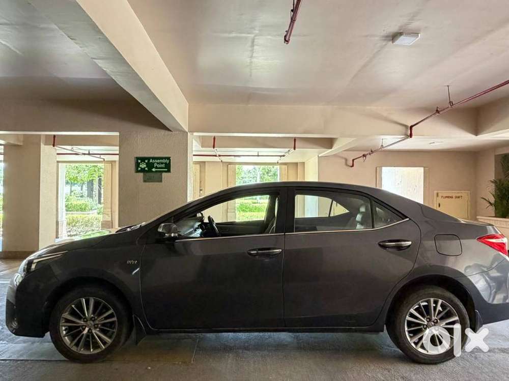 Toyota Corolla Altis 2015 Petrol