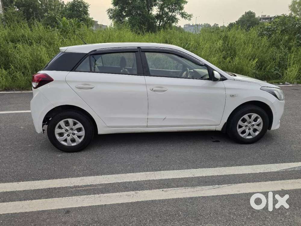 Hyundai Elite I20 Magna+ Vtvt, 2015, Petrol