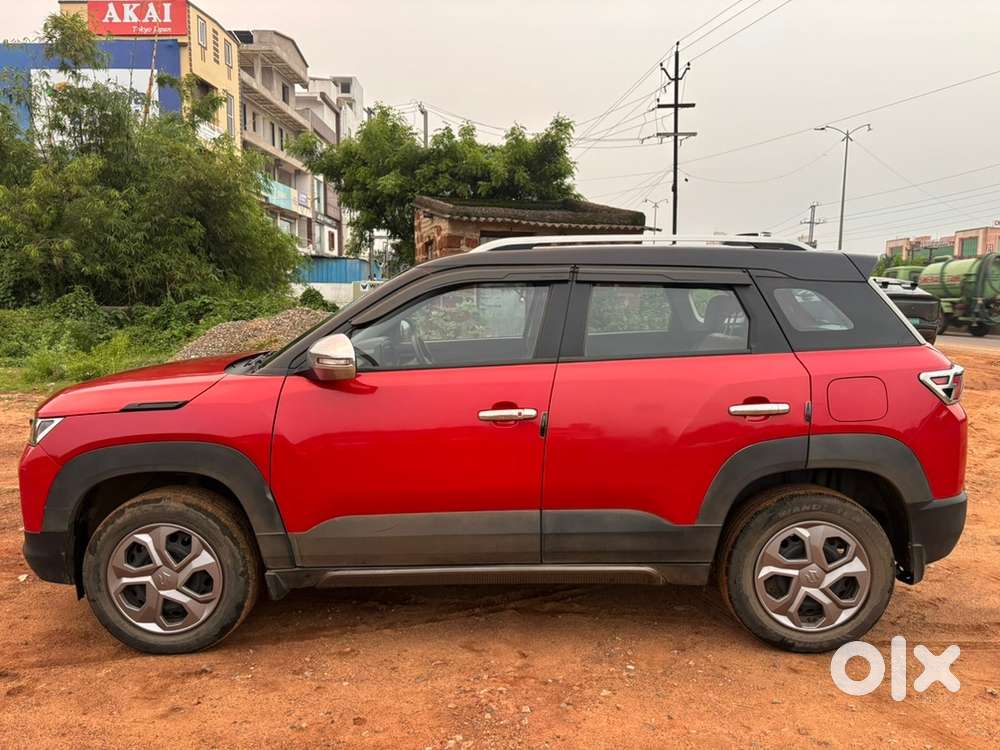 Maruti Brezza Vxi Smart Hybrid