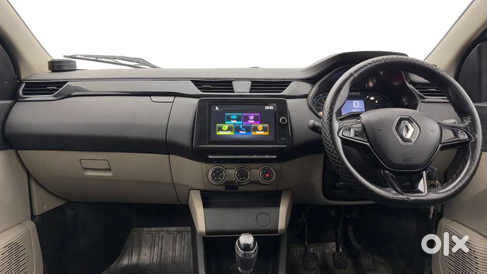 Renault Triber Rxt, 2023, Petrol