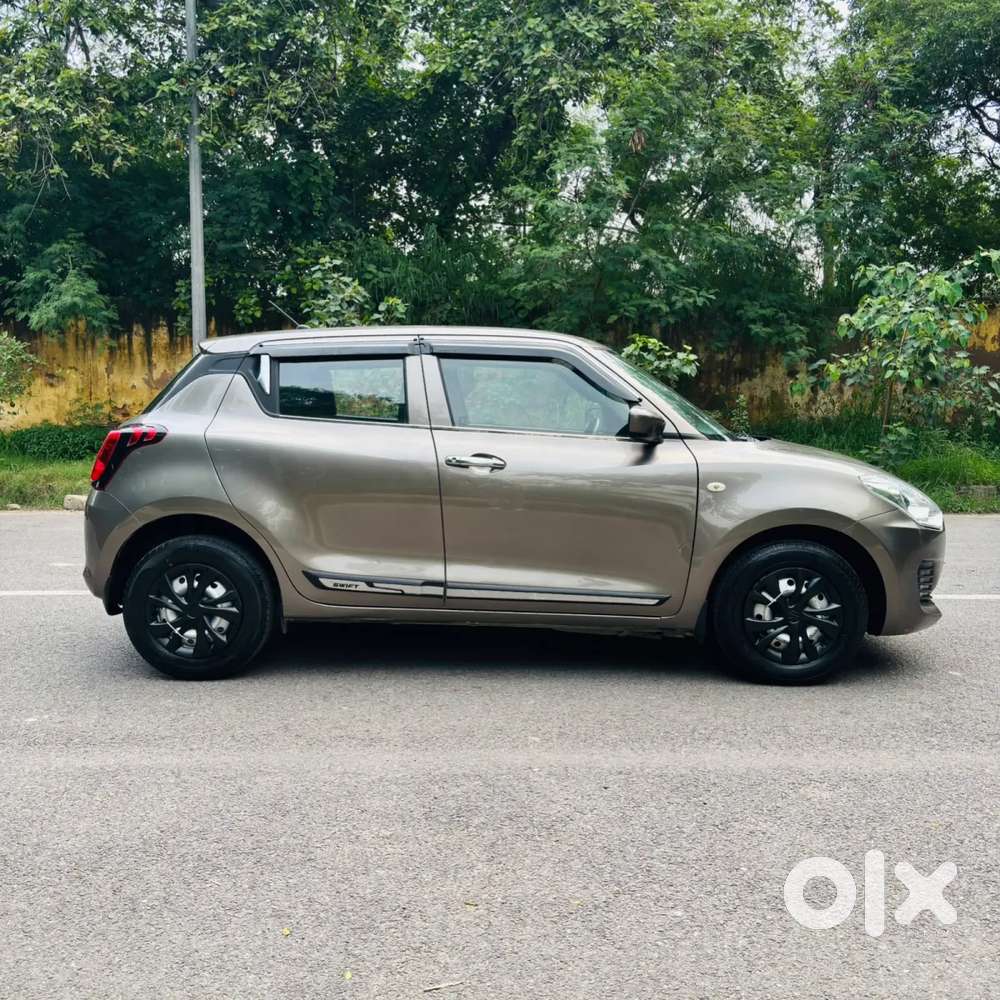 Maruti Suzuki Swift Vxi, 2022, Petrol