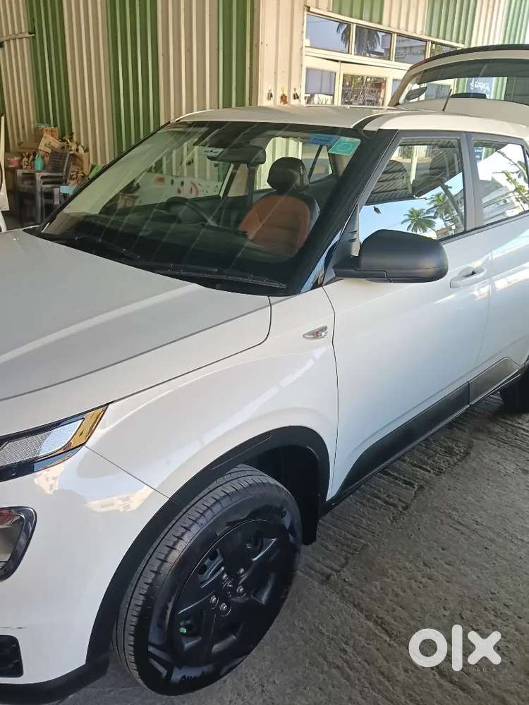 Doctor Used-showroom Track