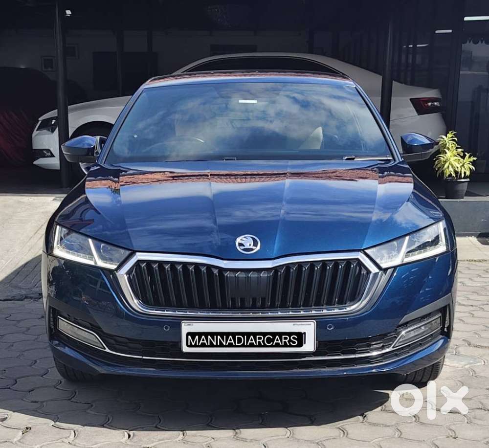 Skoda Octavia 2.0 L K Tsi At, 2023, Petrol