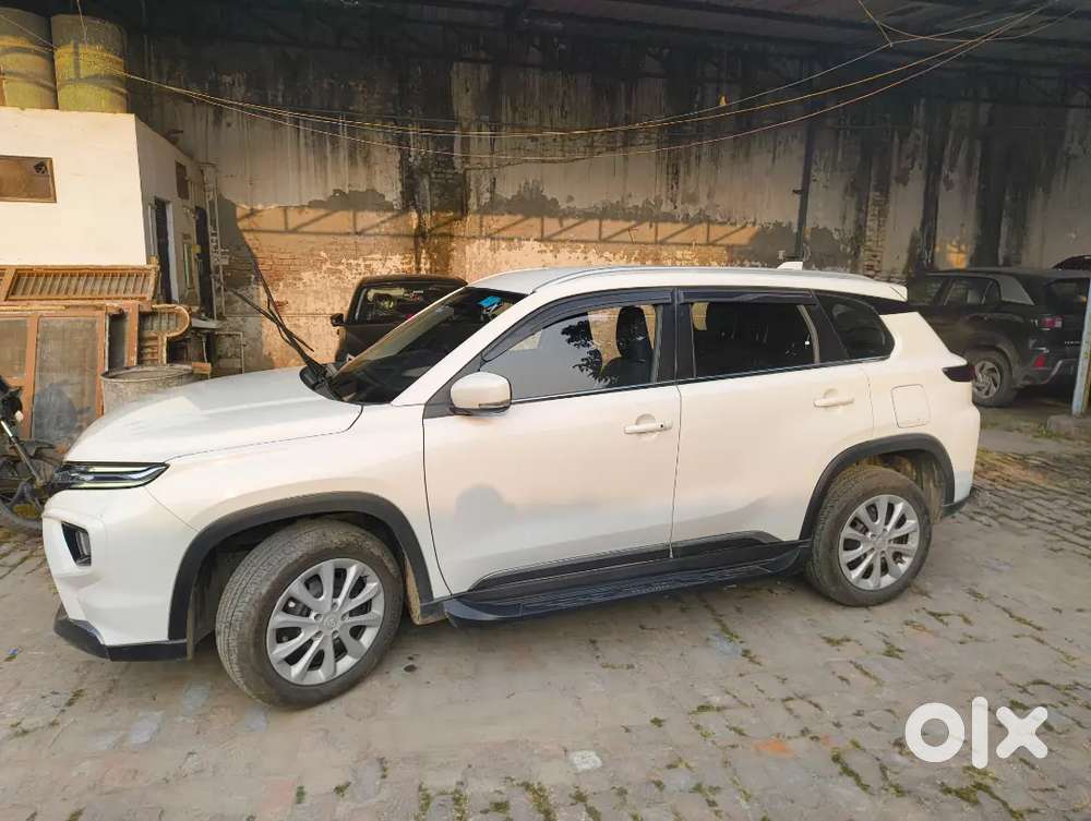 Toyota Urban Cruiser Hyryder 2025 Petrol 30000 Km Driven