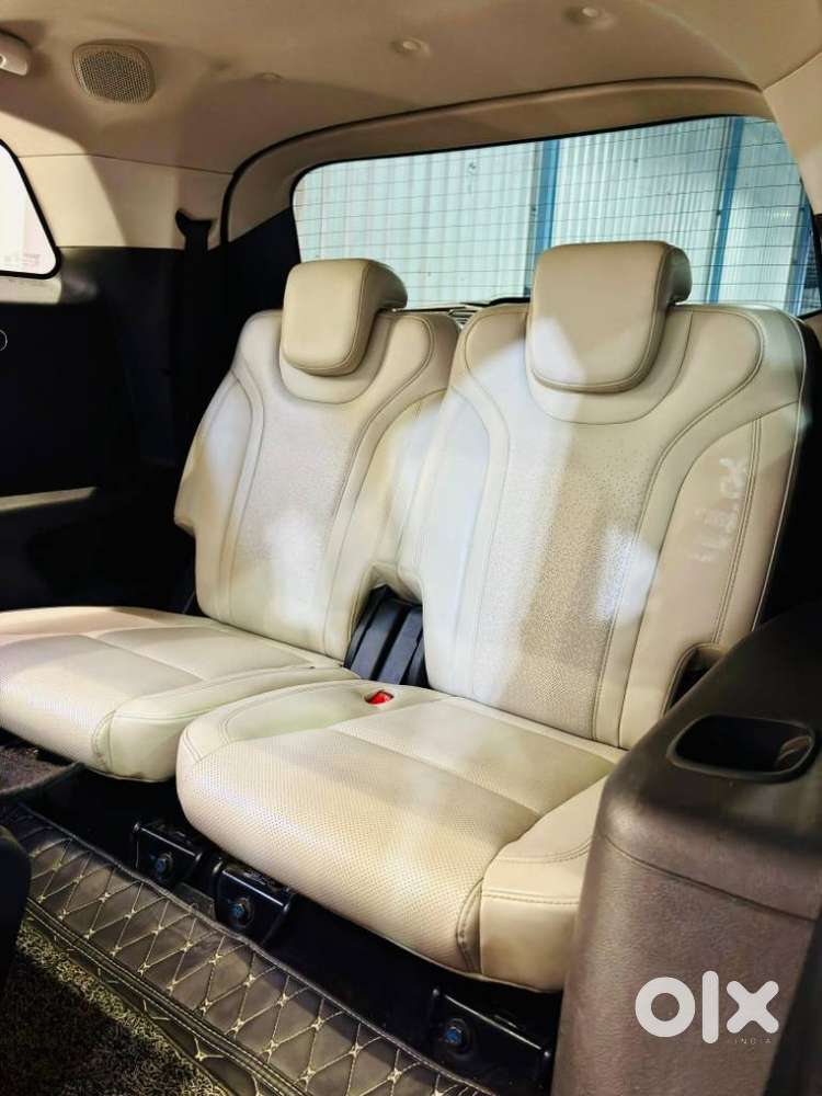 Mahindra Xuv700 2.2 Ax 5 Diesel At 7 Str, 2023, Diesel