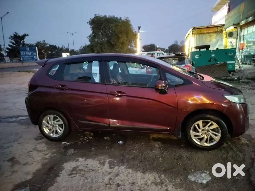 Honda Jazz 2016 Diesel Well Maintained Top Variant