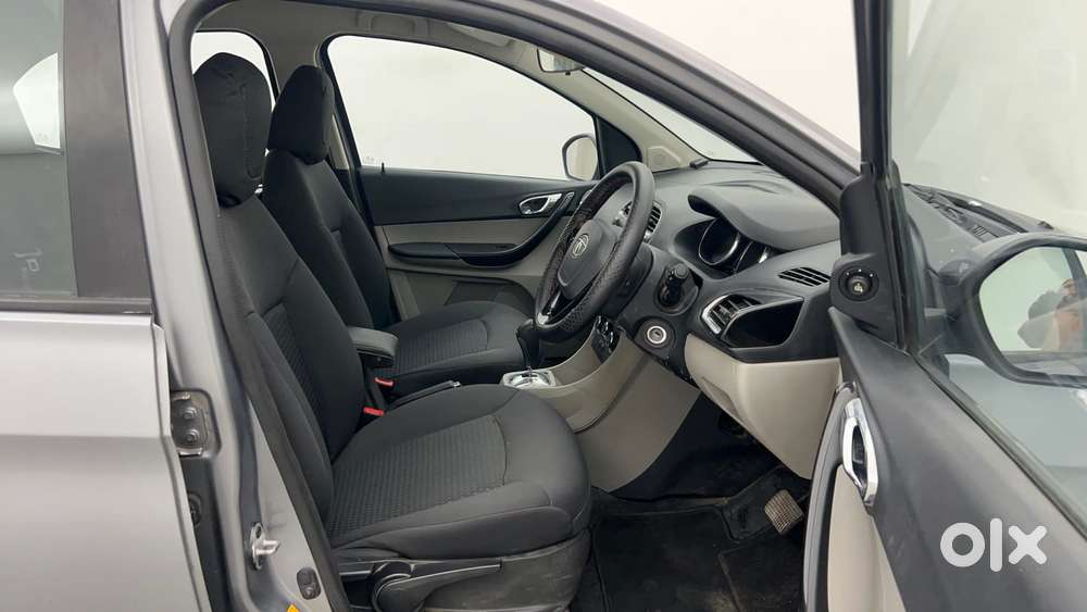 Tata Tiago Xza, 2018, Petrol