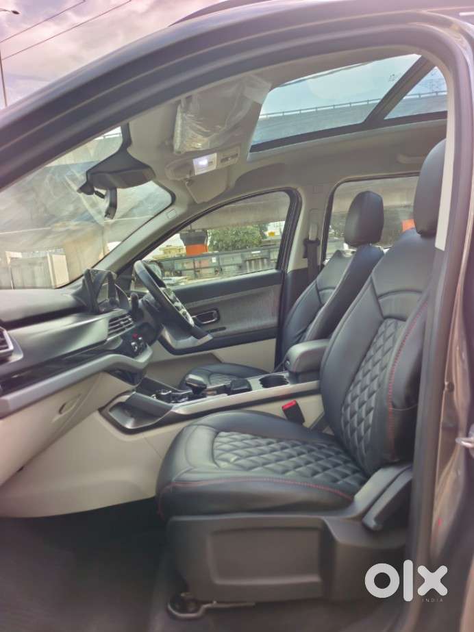 Tata Safari Pure Plus S At, 2024, Diesel