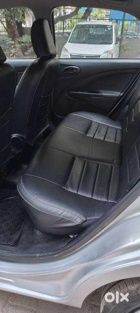 Toyota Etios Liva 2013-2014 G, 2013, Petrol