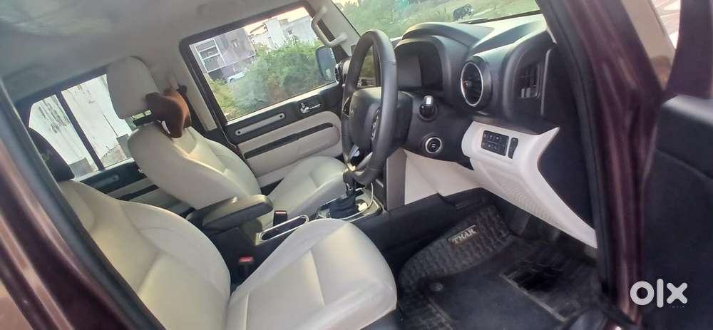 Mahindra Thar Roxx Ax5l Rwd Diesel At, 2025, Diesel