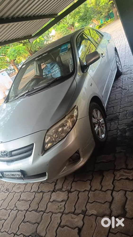 Toyota Corolla Altis 2011