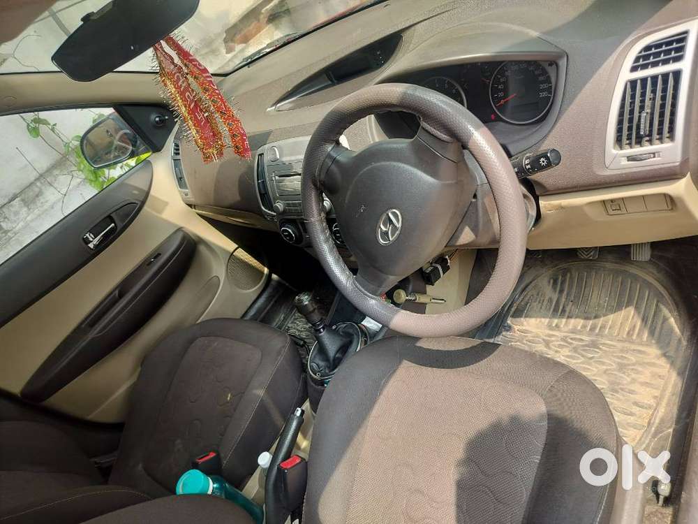 I20 Car Red Colour