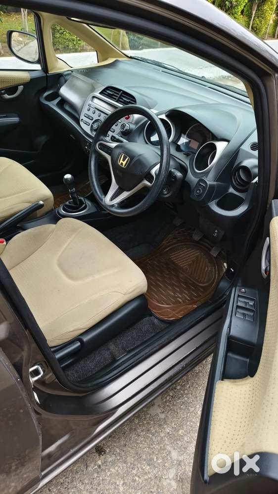Honda Jazz 1.2 V I Vtec Privilege, 2012, Petrol