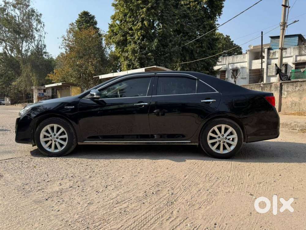 Toyota Camry Hybrid, 2014