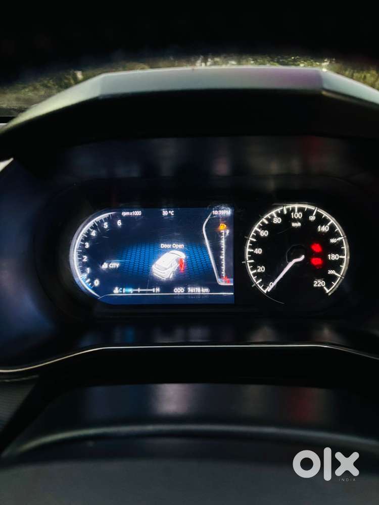 Tata Harrier Xz Plus Dark Edition, 2020, Diesel